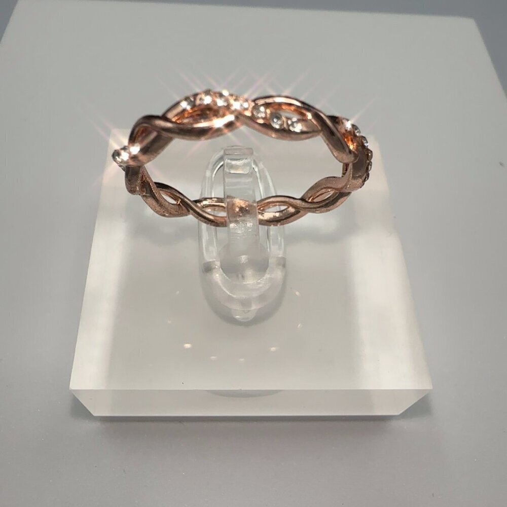 18k Rose Gold Plated Ring With Rhinestones Size 8 Fashion Jewelry